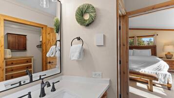 Studio (3 Bedrooms) | Exterior