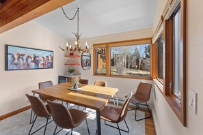 Studio (3 Bedrooms) | Exterior