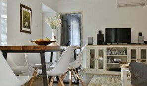 Villa | Dining - Villa Dol-three Bedroom Villa With Pool (Postira)