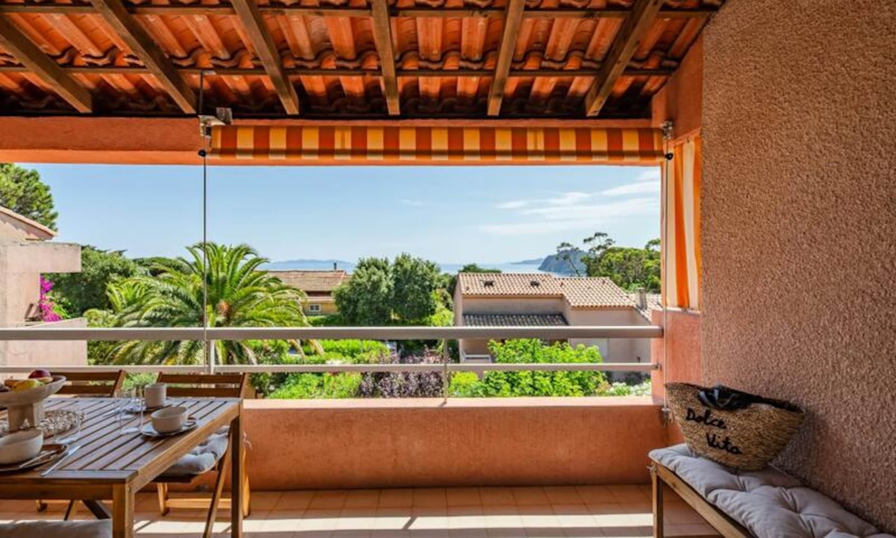 Khu ẩm thực ngoài trời