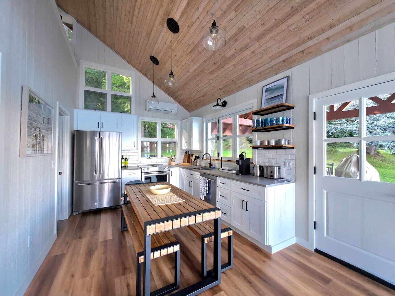 冰箱、微波炉、烤箱、炉灶