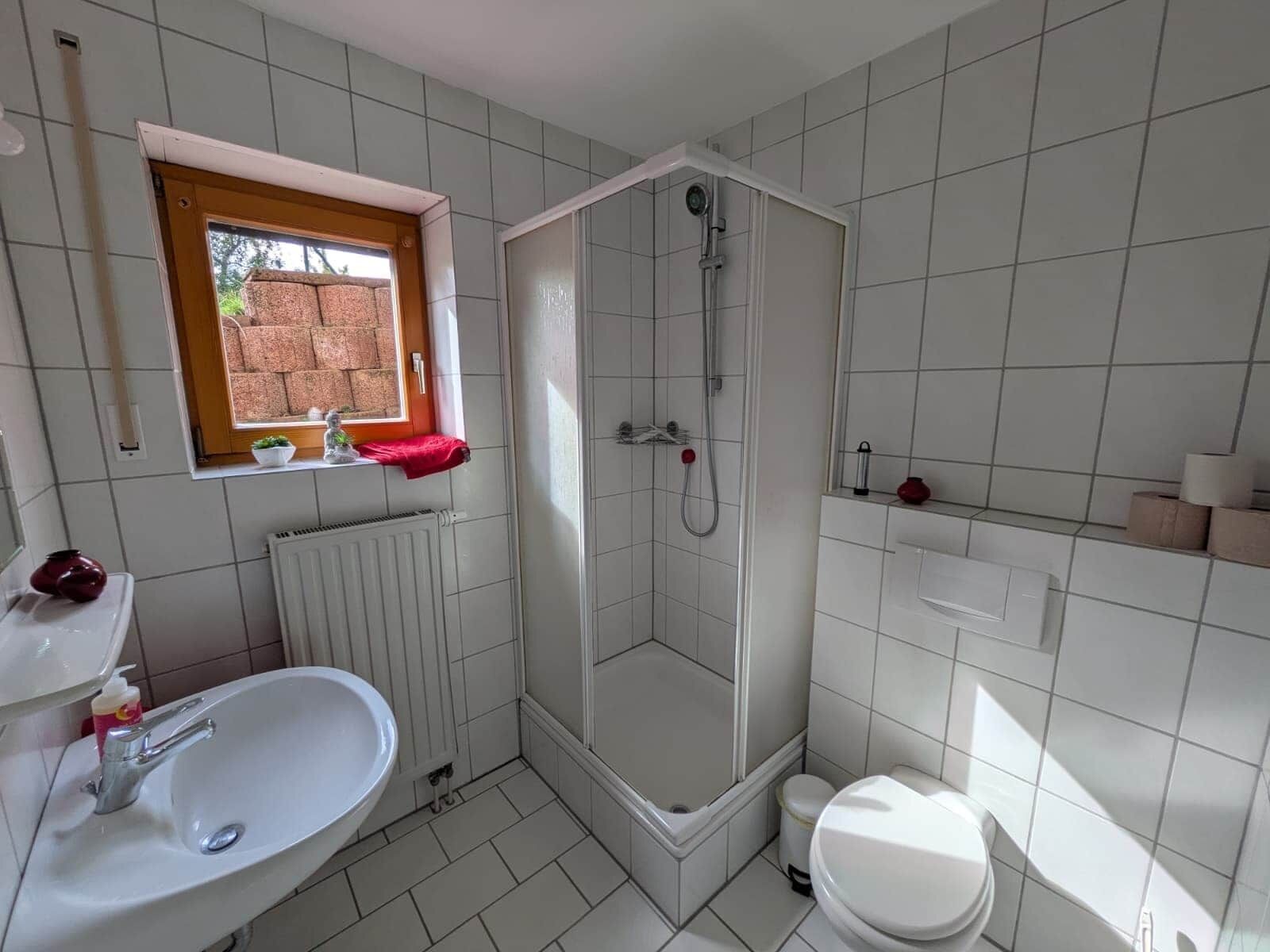 Douche, serviettes fournies