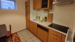 Fridge, microwave, oven, stovetop - Fox den in the holiday home at the Holzecke (Schnelldorf)