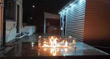 Apartment - Sleeps 4 - Hot Tub, Pet-friendly