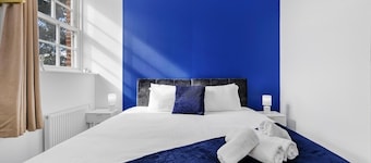 Grace Bartlett House for 5 with Free Parking for 2