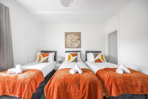 3 bedrooms, Internet, bed sheets