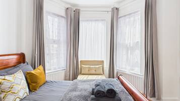 4 chambres, fer et planche Ă repasser, Wi-Fi, draps fournis