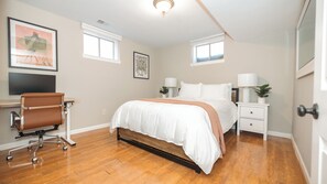 2 bedrooms, WiFi, bed sheets - 2BR Highlands Hideaway (Denver)