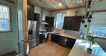 3-bedroom house in delightful Ducktown,