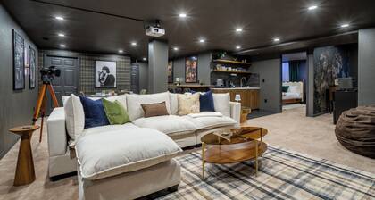 On Meade Speakeasy – Hot Tub, Fire Pit, near Downtown