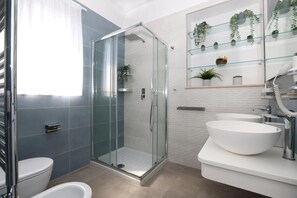 Villa Deluxe, balcón, vistas al mar | Baño