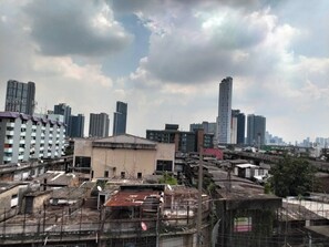 Shared Dormitory, 2 Bedrooms, Smoking, Balcony | Lain-lain