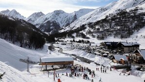 Snow and ski sports - 3-room Apartment for 6 People, 3-star Rating, South-facing (Valloire)