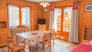 Dining - 3 Rooms for 6 People (Le Grand-Bornand)