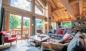 Fireplace - Apartment in Meribel Near Morel Chairlift (Les Allues)