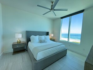 3 bedrooms, desk, iron/ironing board, travel cot - Sapphire 1109 - By GISO Vacation Rentals (South Padre Island)