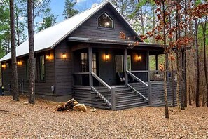 Exterior - Sauna Cabin , Hot Tub , Vintage Jukebox , Fire Pit (Broken Bow)