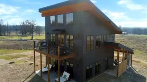 Exterior - Sleeps 9 Cabin , Hot Tub , Pool Table , Game Loft (Broken Bow)