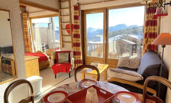Living area - Studio Apartment in Les Saisies for 4 People (Hauteluce)