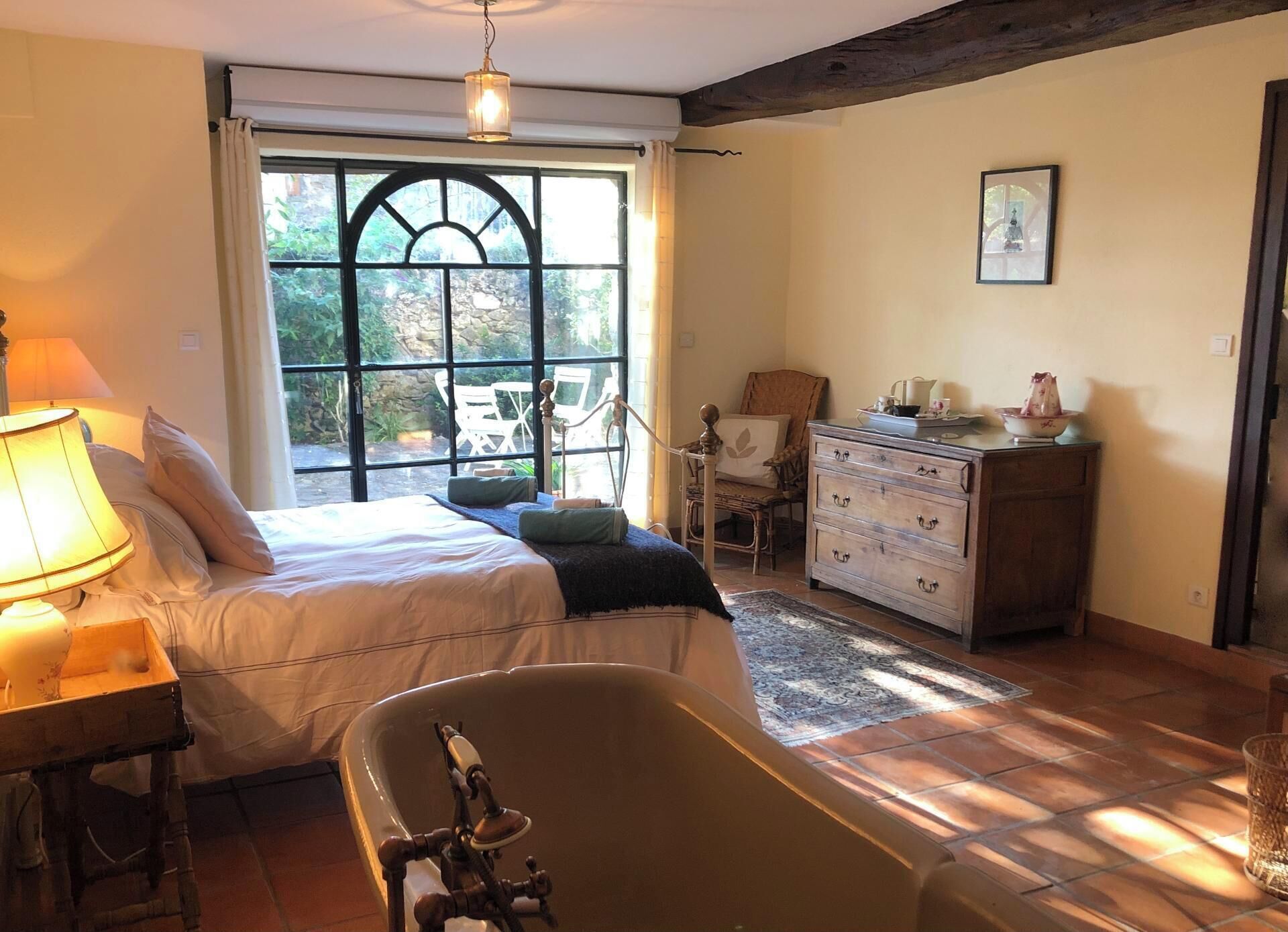 Fer et planche à repasser, Wi-Fi, draps fournis