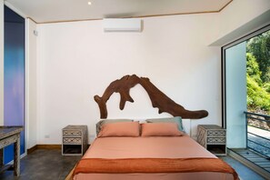 4 bedrooms, WiFi, bed sheets - Casa Bromelia - Floating Jungle Retreat-pets allowed (Puntarenas)