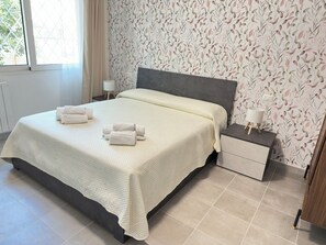 1 室のベッドルーム、アイロン / アイロン台、WiFi、ベッドシーツ