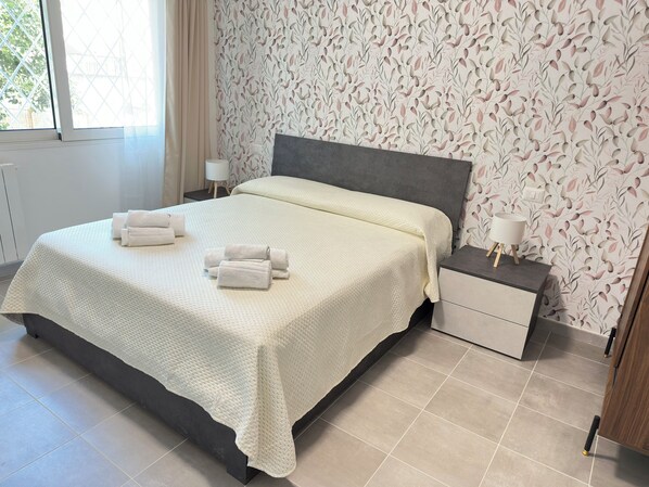 1 多间卧室、熨斗/熨衣板、WiFi、床单