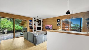 Living area - Apartment in Les Carroz With Ski Access (Araches-la-Frasse)