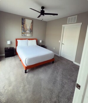 1 makuuhuone, silitysrauta/-lauta, Wi-Fi, vuodevaatteet