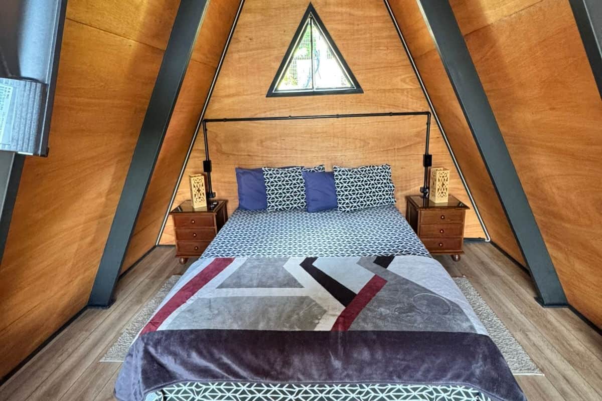 Comfort chalet, 1 queensize bed, privébadkamer, uitzicht op bergen | Gratis wifi