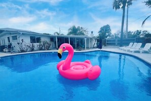 Outdoor pool - 3-bedroom private Pool house Jacksonville Beach (Jacksonville Beach)