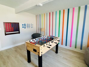 Spielezimmer