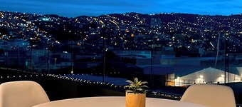 Views of Valparaíso 617