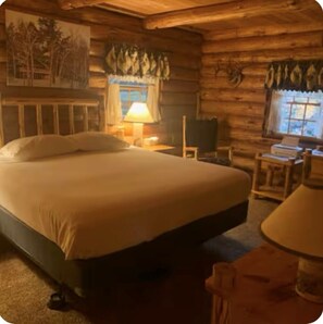 4 عدّة غرف نوم وواي فاي وملاءات أسرّة