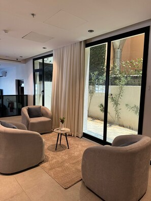 Interior - https://maps.app.goo.gl/RomsAsvupX6iivVM6 (Tabuk)