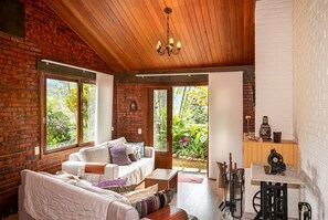 Villa | Living area - Teresópolis - Lazer e aconchego (Teresópolis)