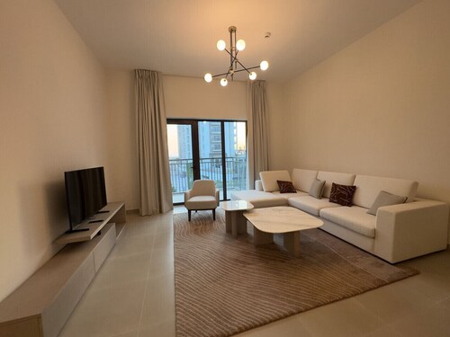 1 Bedroom Yas Golf Serenity Suite