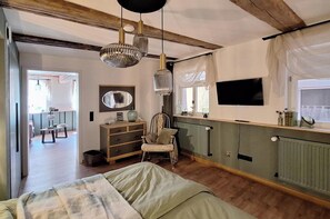 1 habitación, internet y ropa de cama