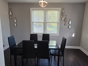 تناول الطعام