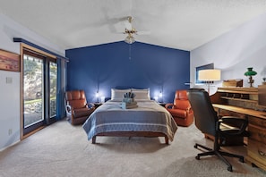 3 bedrooms, desk, free WiFi, bed sheets