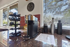 Interior - Cozy 3BR Retreat Near Lake Travis! (Austin)