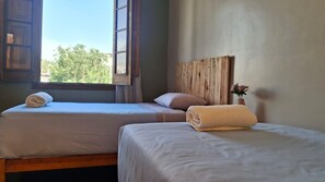 雙床房 | 免費 Wi-Fi、床單