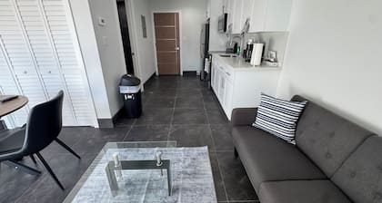 Clewiston Comfort #9 – Warm & Inviting Stay