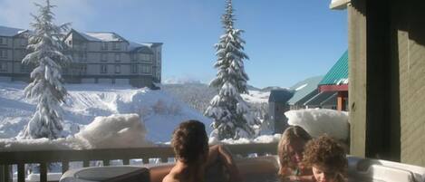 Bain à remous extérieur