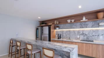Basic Apartment | Private kitchen