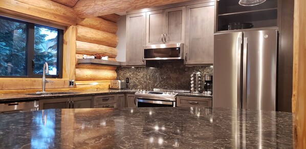 微波炉、烤箱、炉灶、洗碗机