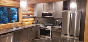 微波炉、烤箱、炉灶、洗碗机