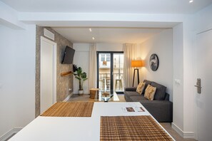 华丽公寓, 阳台, 城市景观 | 起居区