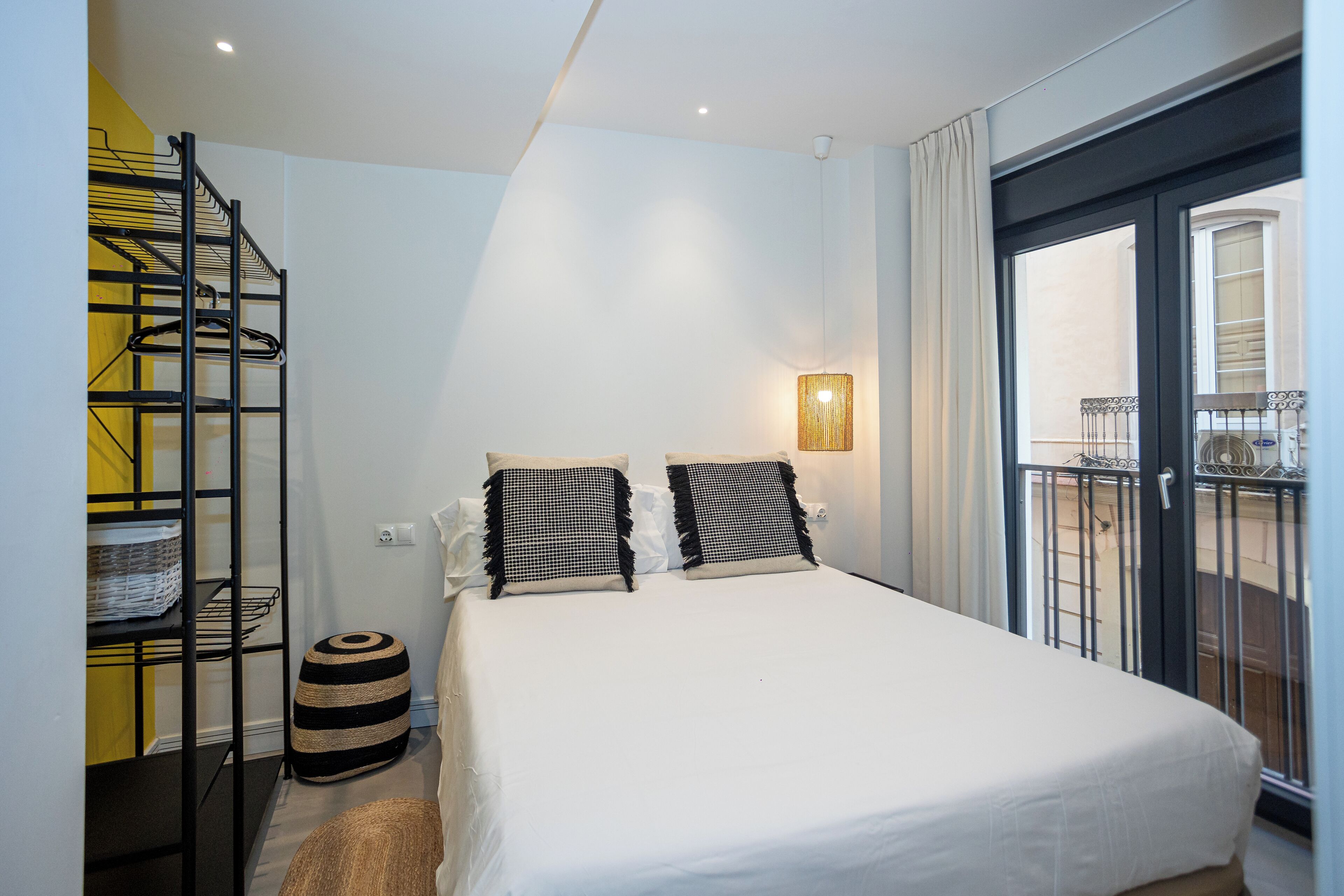 Deluxe Apartment, City View | Free WiFi