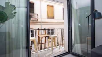 Appartement Deluxe, balcon, vue ville | Extérieur